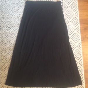 Black Maxi Skirt (L)